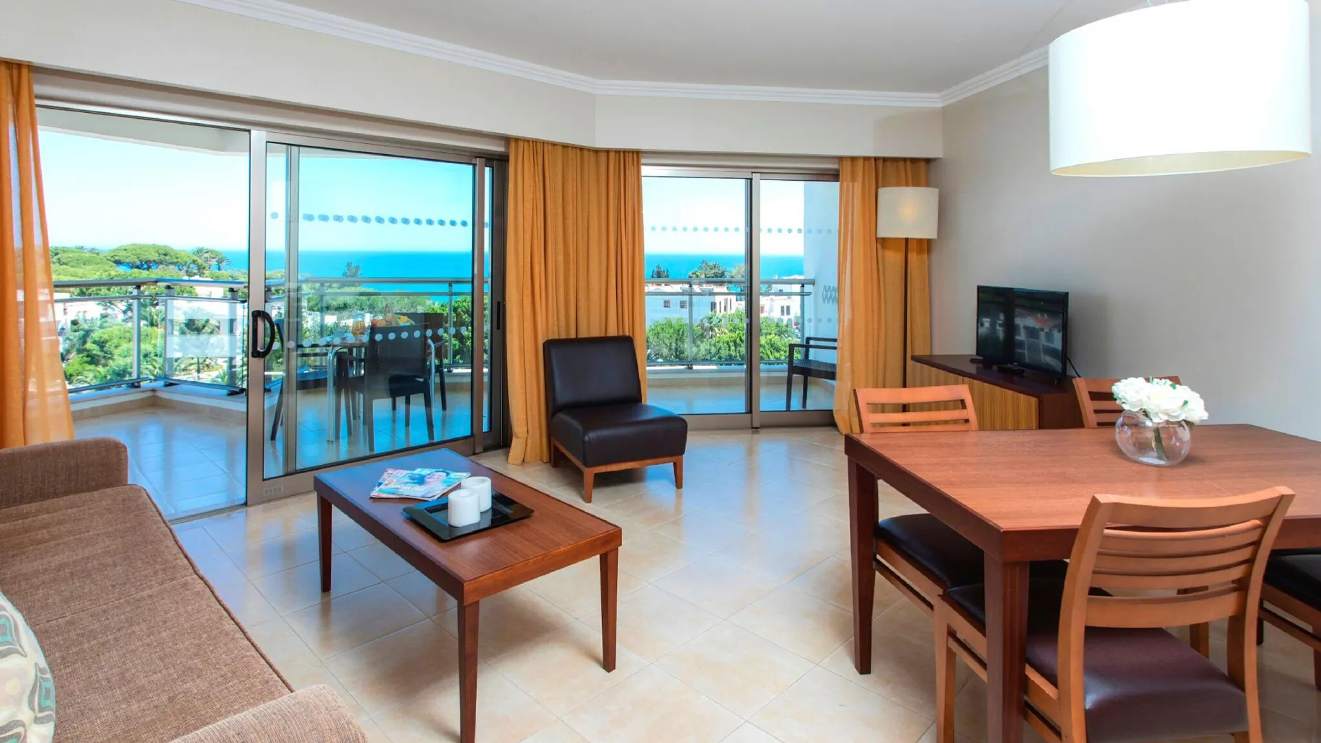 알부페이라 Alfagar Aparthotel 4성급 호텔 스위트룸