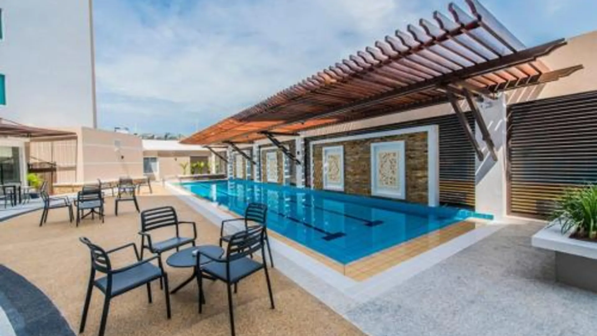 빈툴루 누 호텔 3성급 호텔 수영장