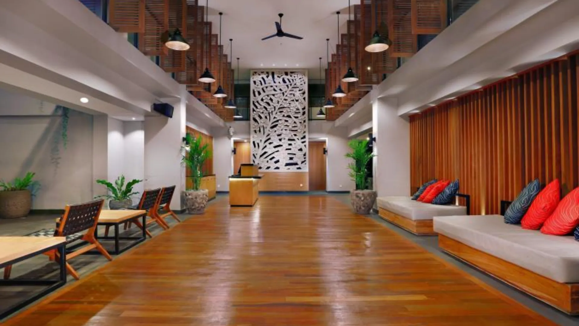 발리 호텔 네오+ 쿠타 르기안 바이 애스턴 3성급 호텔 수영장