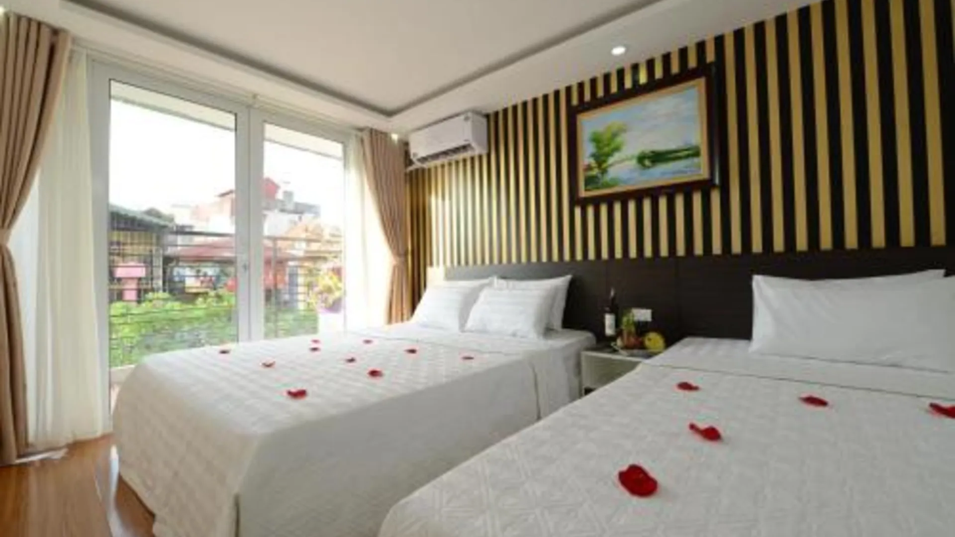 하노이 하노이 골든 호스텔 2성급 호텔 스위트룸