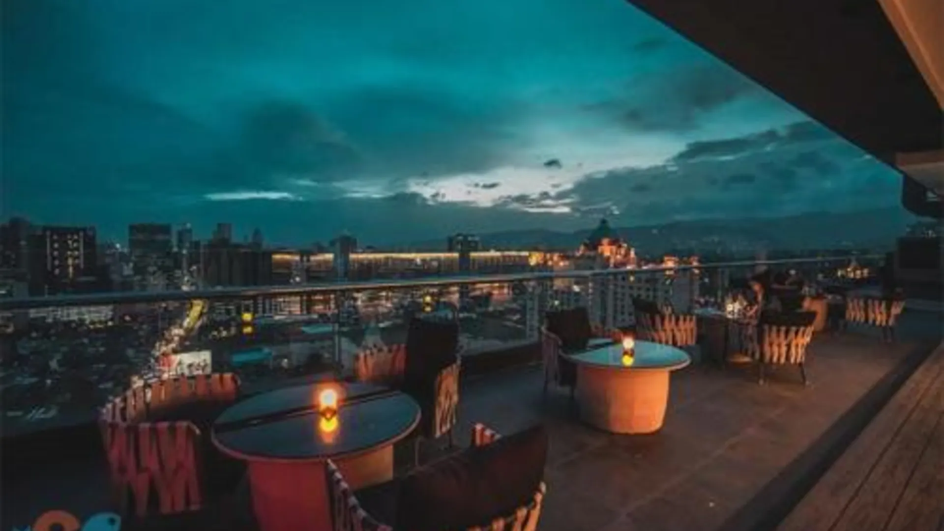 세부 아블리타 프로퍼티즈 앳 더 아베니어 콘도미니엄 4성급 게스트하우스 로비