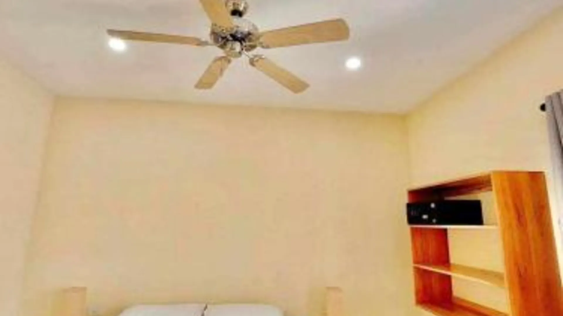 세부 티키 반타얀 세부 투어리스트 인 Inc 호텔 수영장