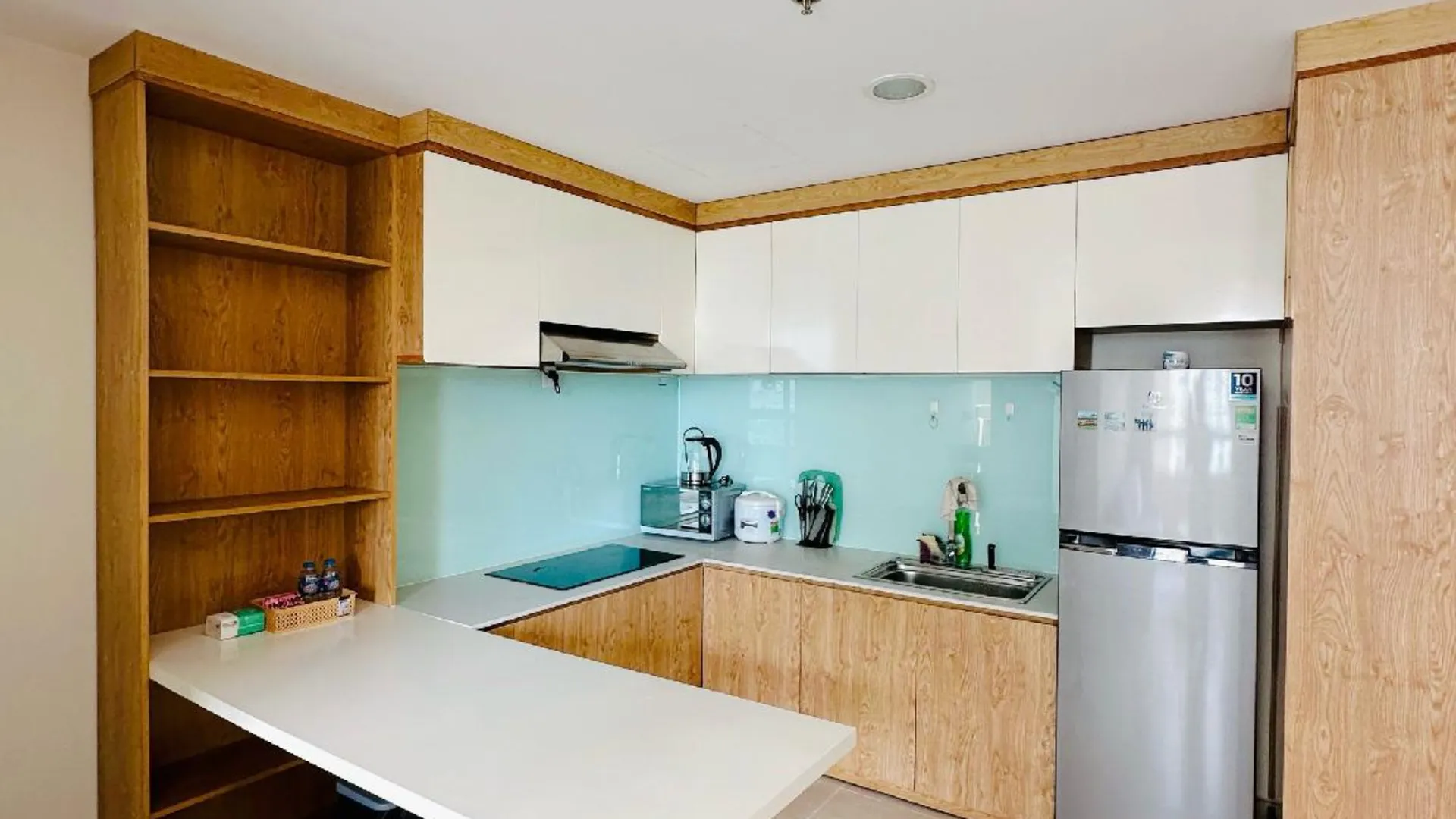 호치민 빈탄의 아파트먼트 (50m², 침실 1개, 프라이빗 욕실 1개) 4성급 싱글룸 레스토랑