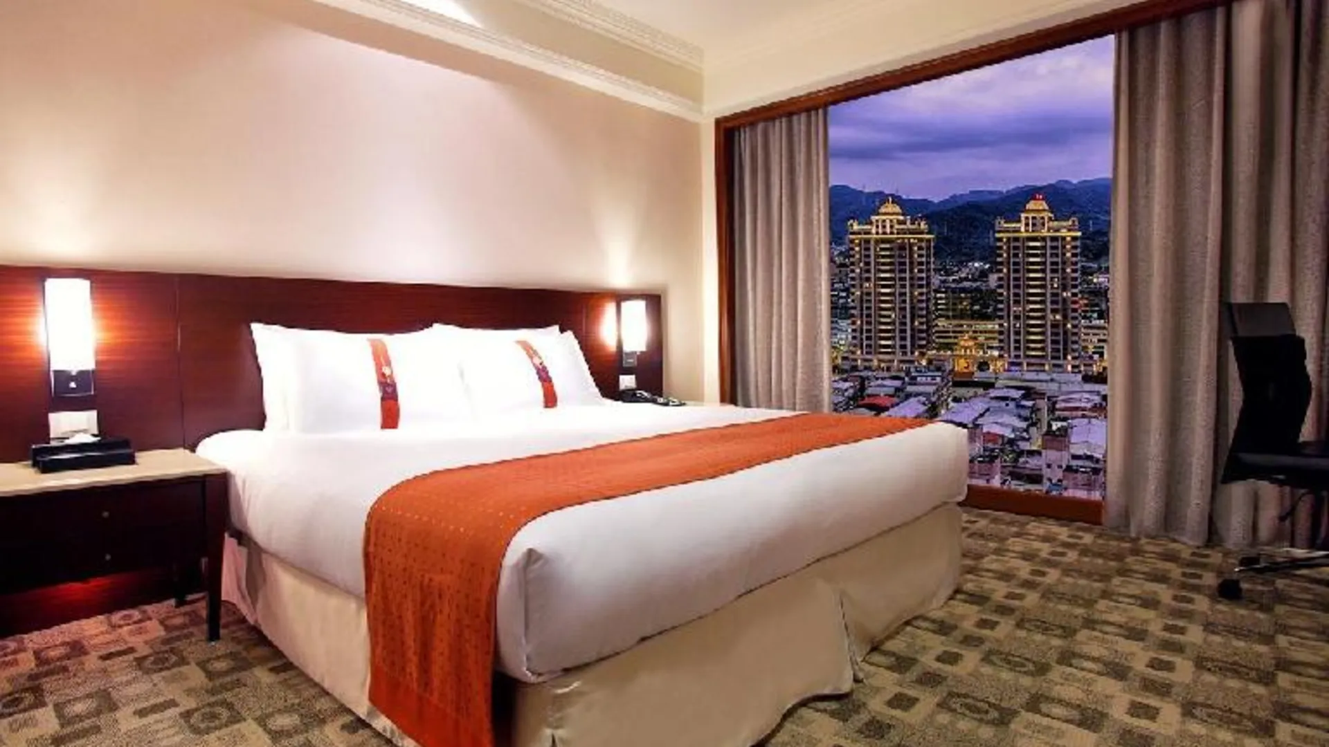 타이베이 HiONE Holiday Hotel Taipei 4성급 호텔 스위트룸