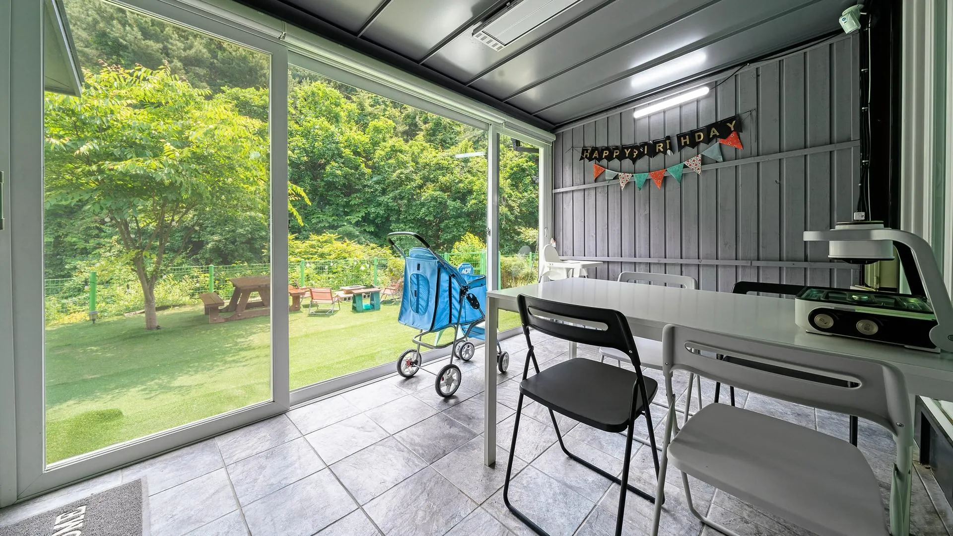 가평 가평 딩동댕 애견 스파 풀빌라 3성급 게스트하우스 외관