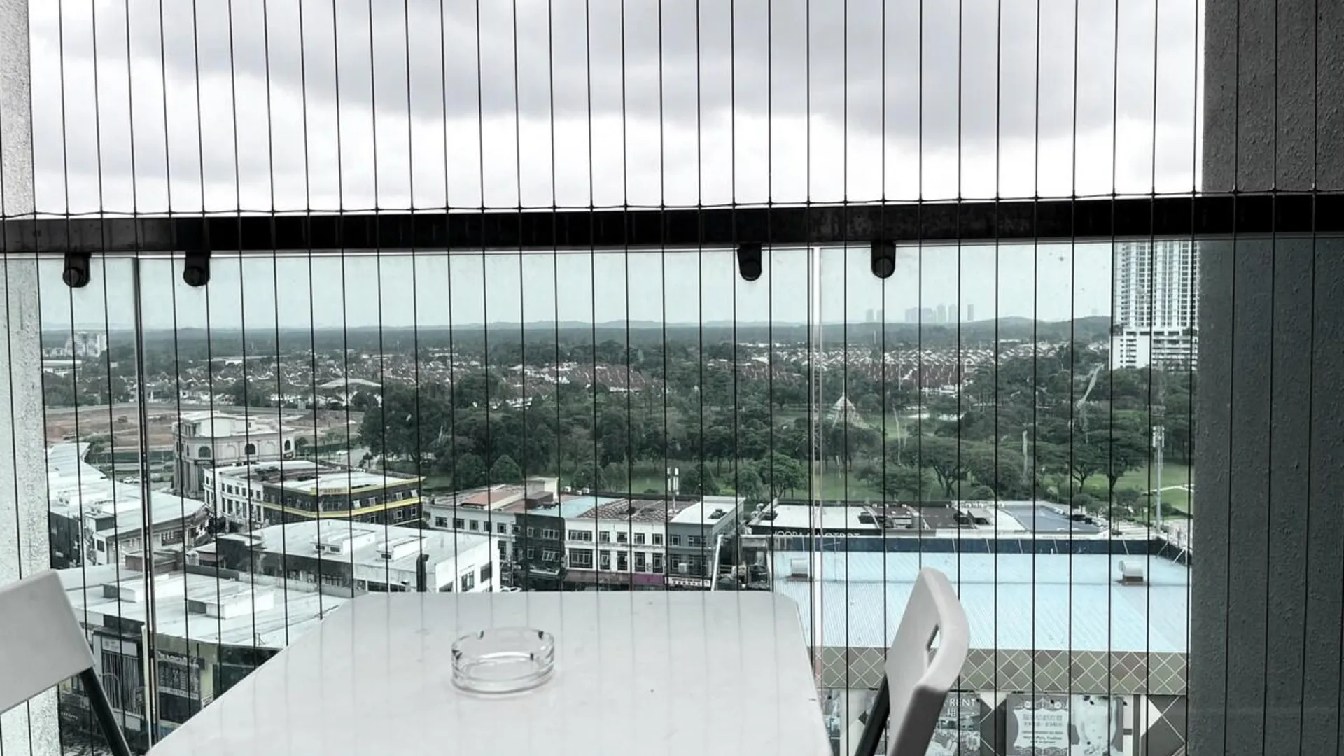 조호바루 / 조호르바루 탐포이의 프라이빗 하우스 (100m², 침실 3개, 프라이빗 욕실 2개) 2성급 싱글룸 레스토랑