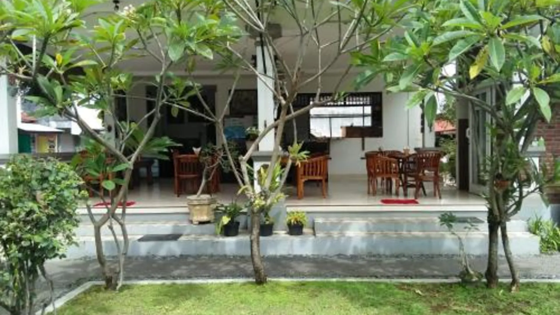 발리 푸리 만다라 로비나 호텔 부대시설