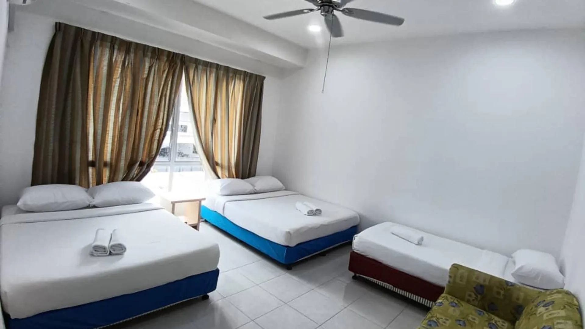 라웁 Raub Sutera 2성급 호텔 객실