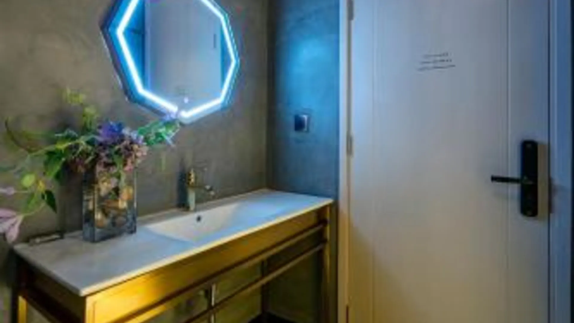 호치민 호텔 르 자르댕 쎄크레 사이공 호텔 객실