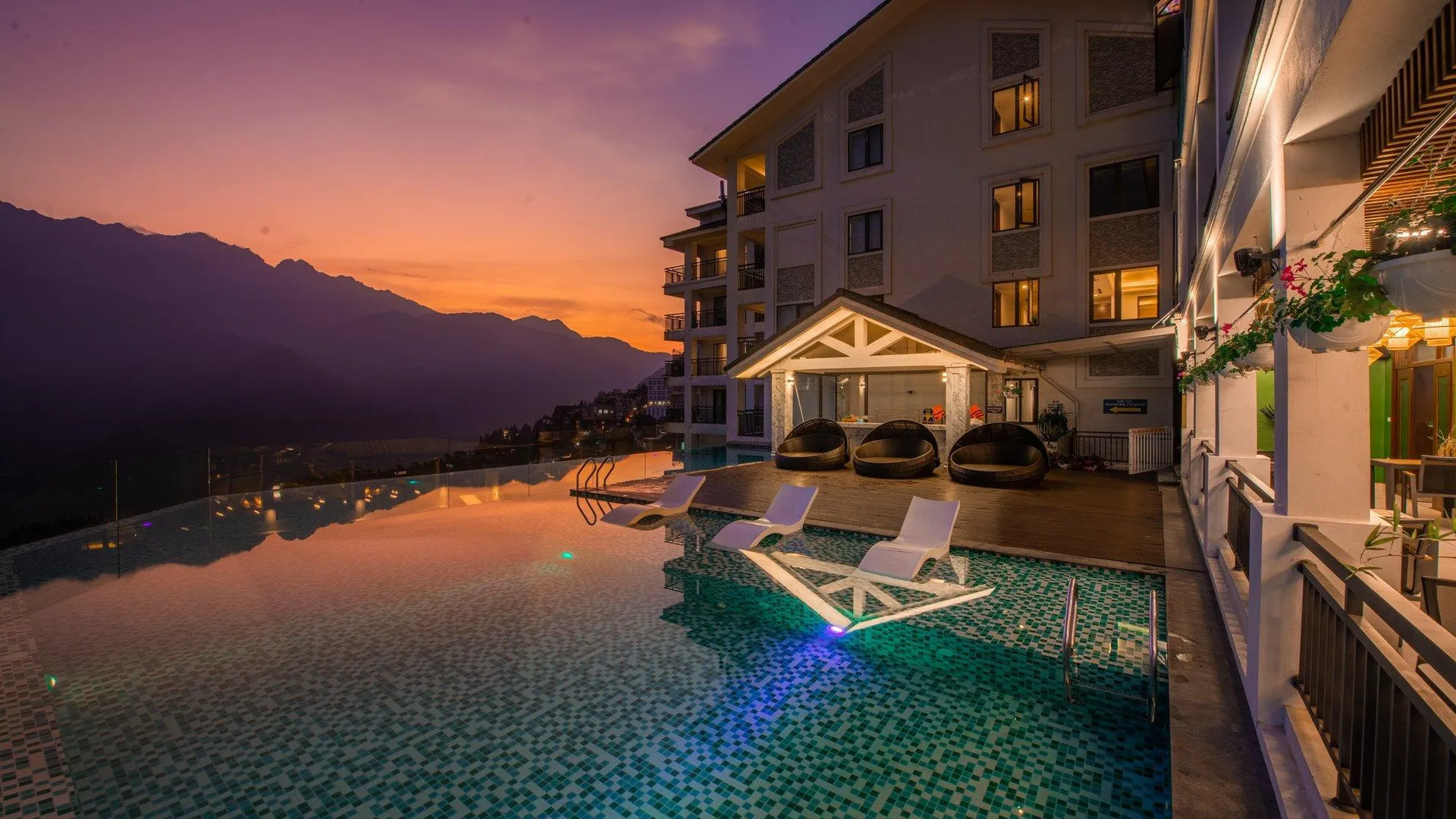 사파 뱀부 사파 호텔 4성급 호텔 외관