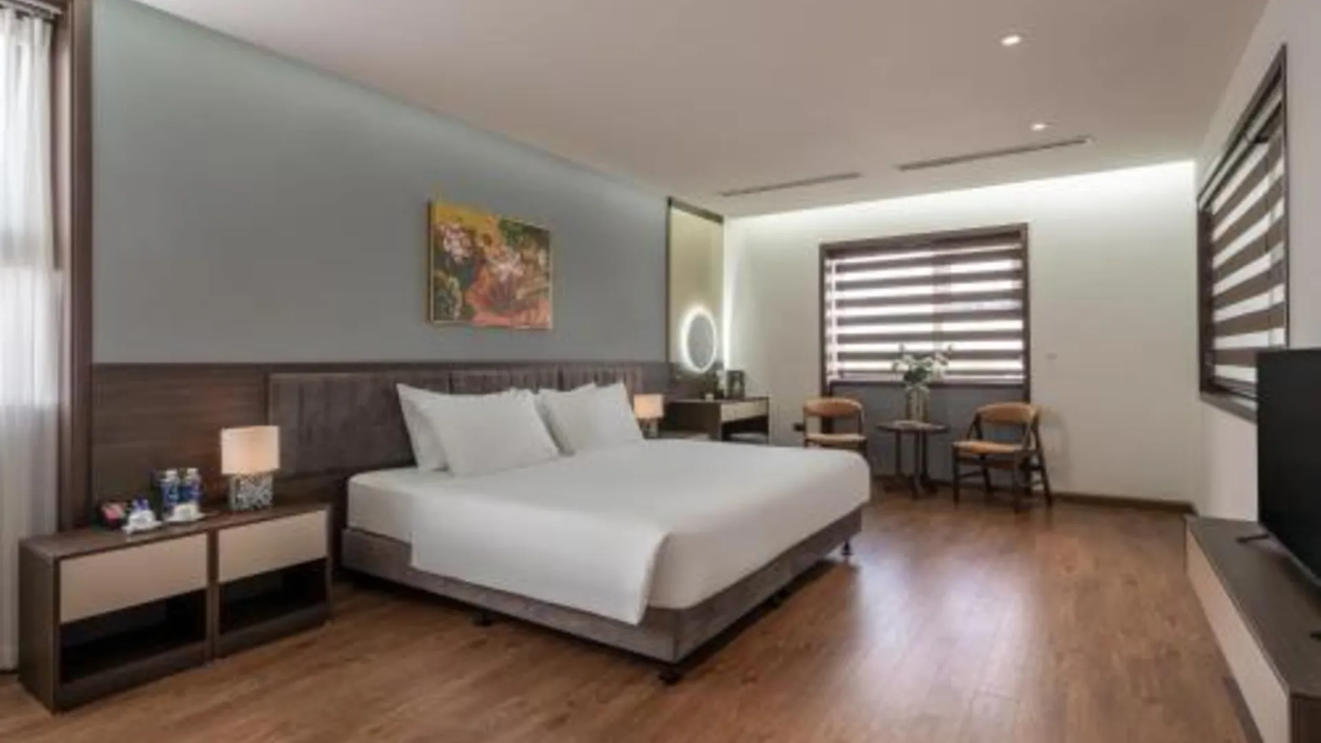 하노이 럭스 파라다이스 호텔 응우옌카크히에우 3성급 호텔 스위트룸