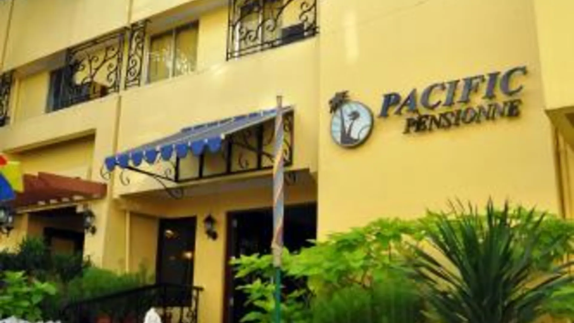 세부 퍼시픽 펜시오네 3성급 호텔 수영장