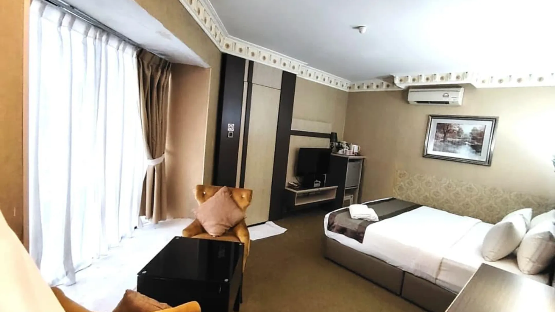 조호바루 / 조호르바루 디 아든스 호텔 - 농칙, 콜람에어, 조호바루 1성급 호텔 스위트룸