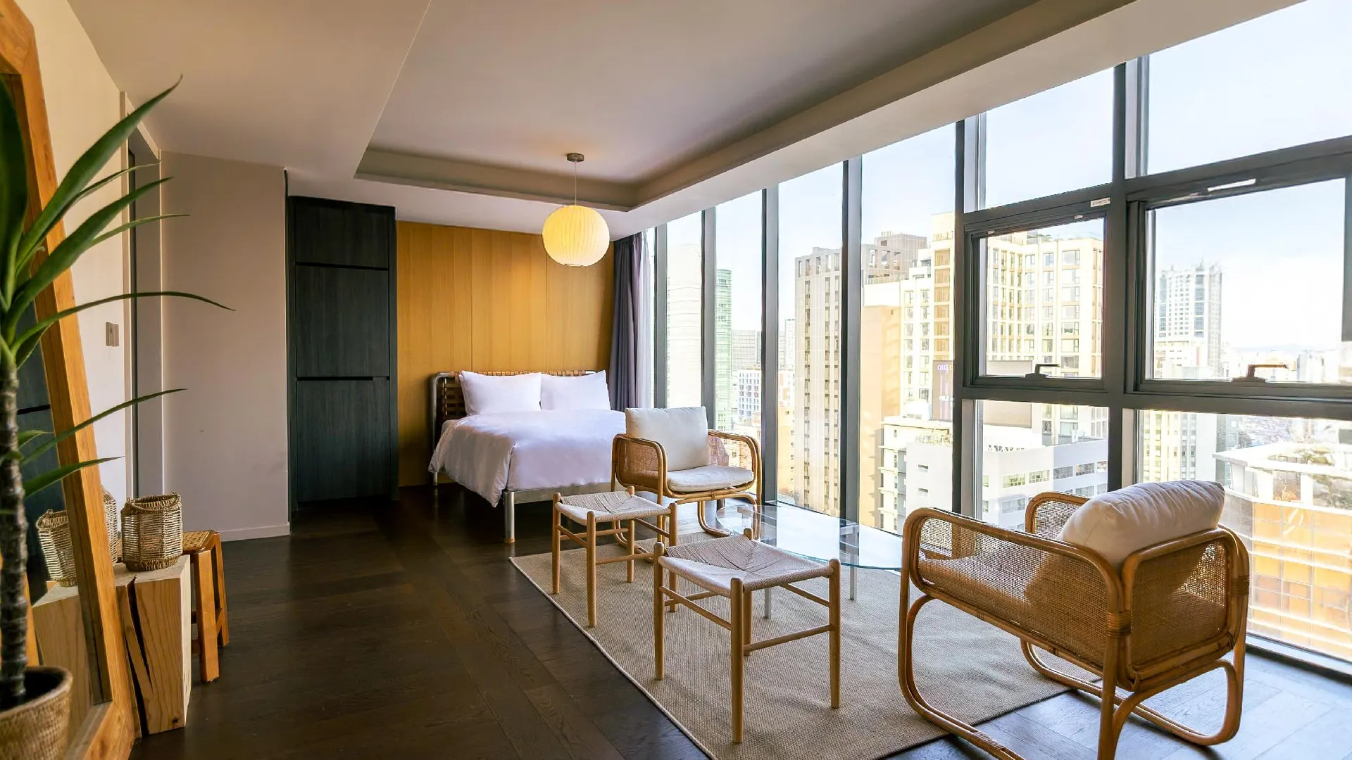 서울 홈즈 레드 명동 4성급 호텔 스위트룸