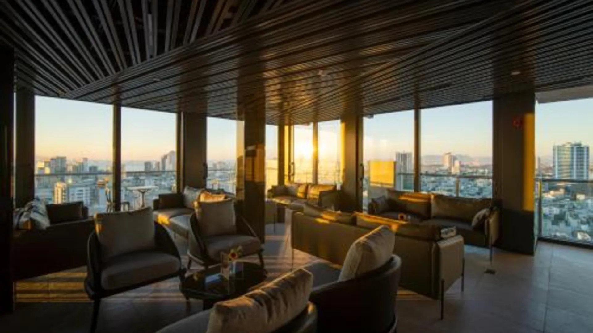 다낭 럭스테리 호텔 4성급 호텔 로비