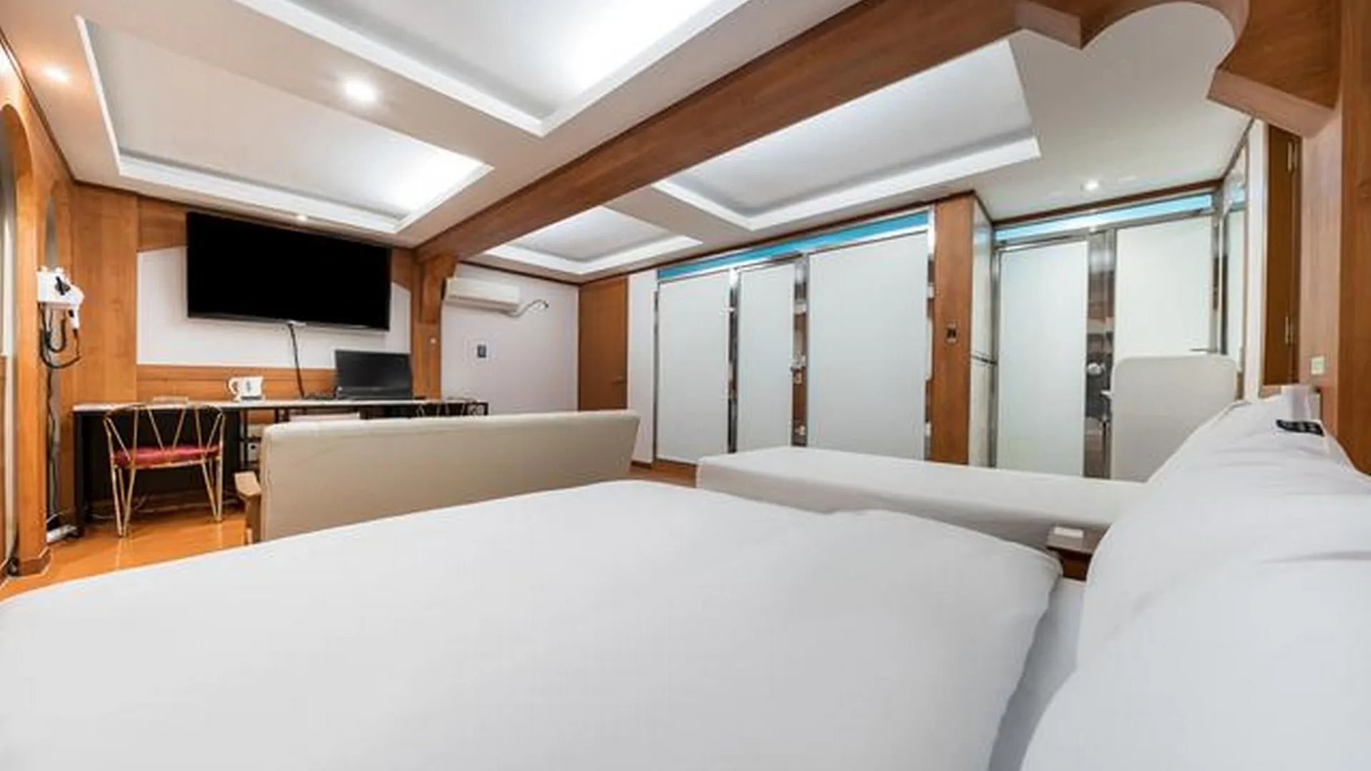 서울 길동 오라 호텔 호텔 외관