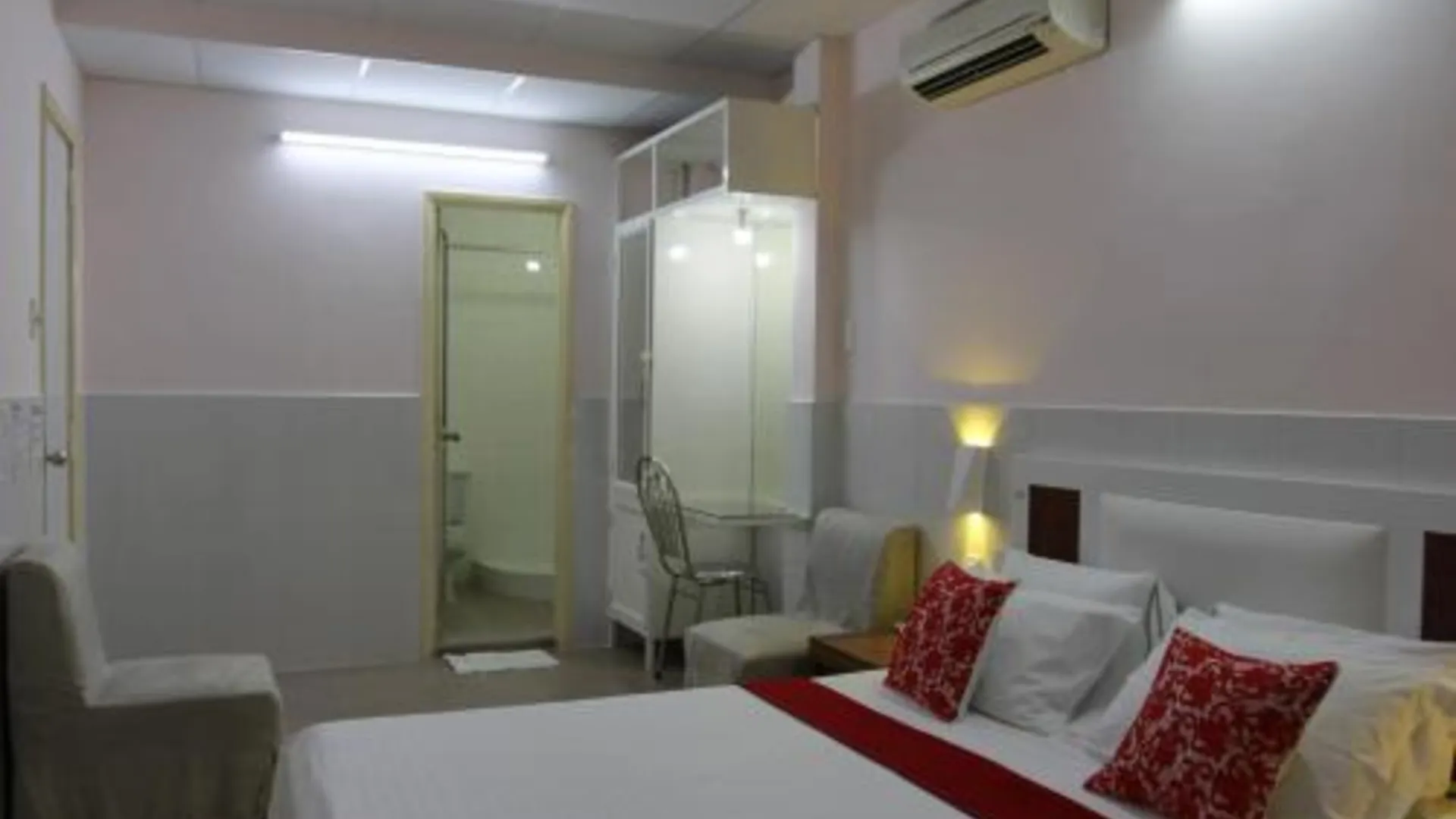 호치민 QUANG SAIGON Hotel- 40-7 Bùi Viện-Walking street 3성급 호텔 스위트룸