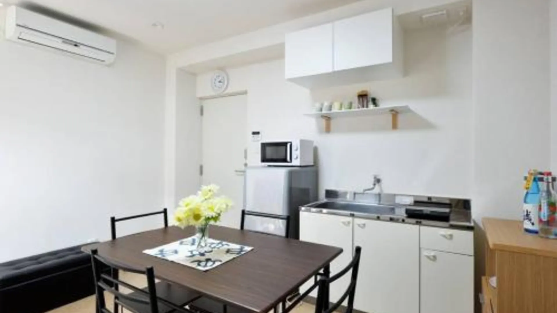 오사카 게이메이 게스트하우스 1성급 호텔 로비