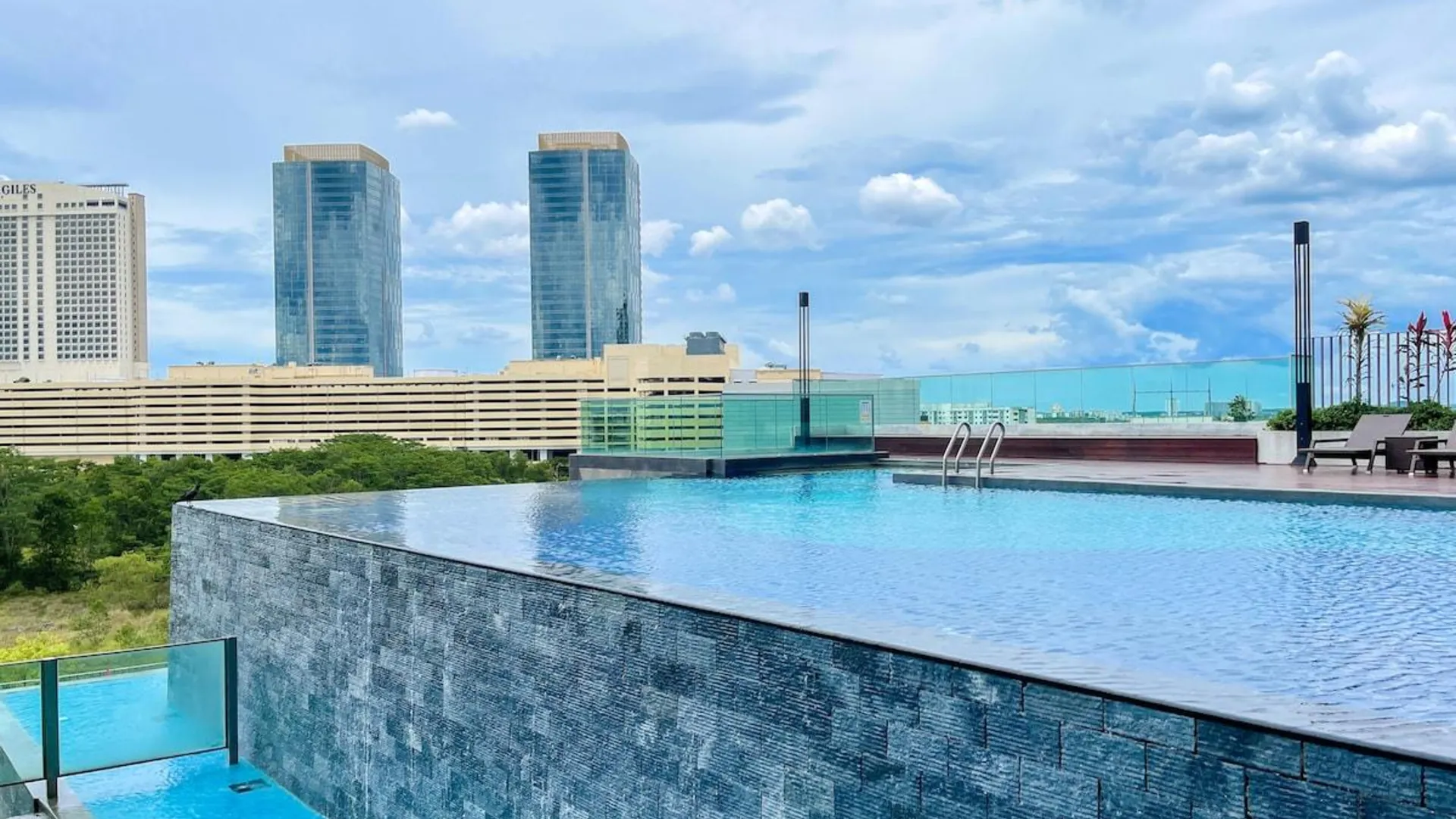 조호바루 / 조호르바루 수투랑바루의 아파트먼트 (100m², 침실 3개, 프라이빗 욕실 2개) 4성급 싱글룸 로비