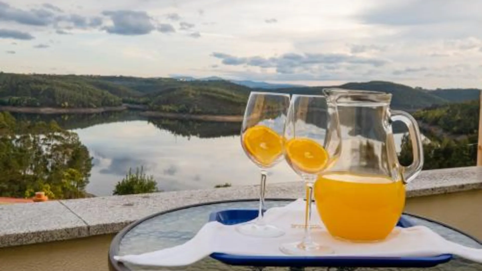 모르타구아 AL Restaurante A Lampreia 3성급 호텔 수영장