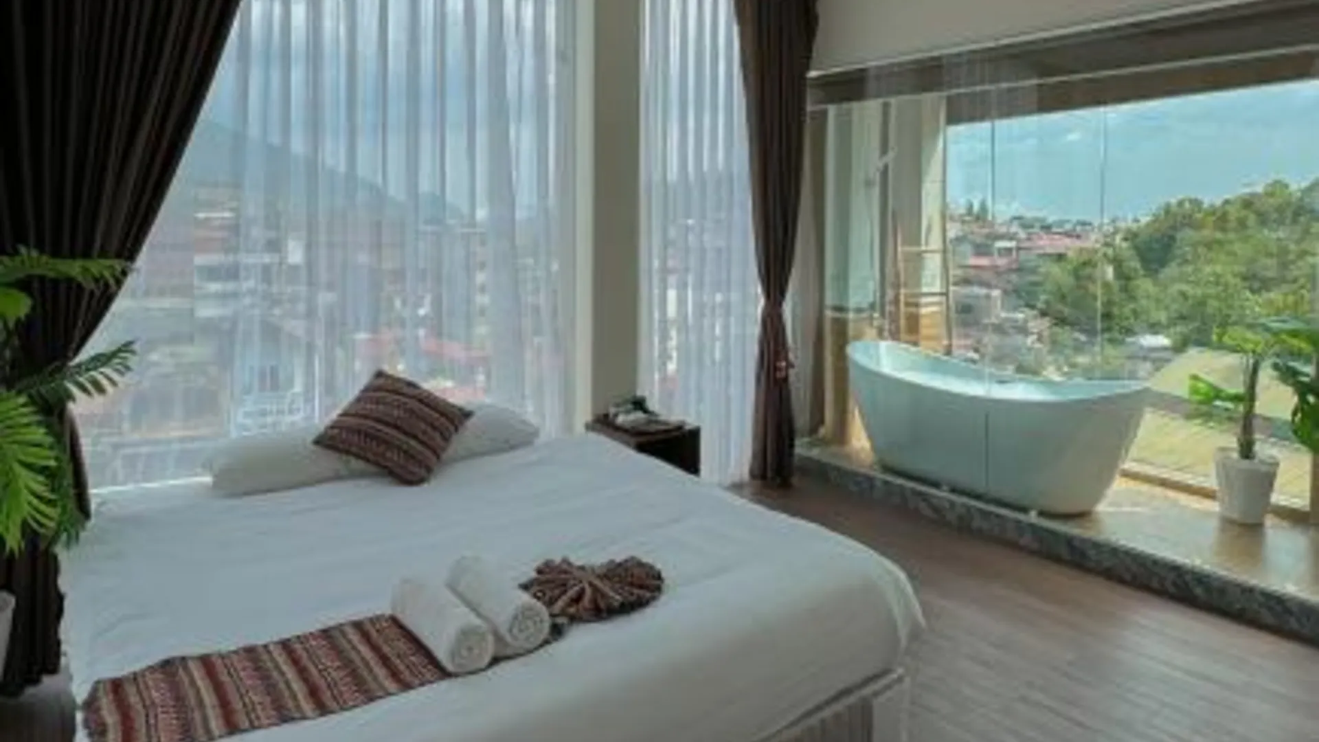 사파 러브 하우스 홈스테이 사파 4성급 게스트하우스 스위트룸