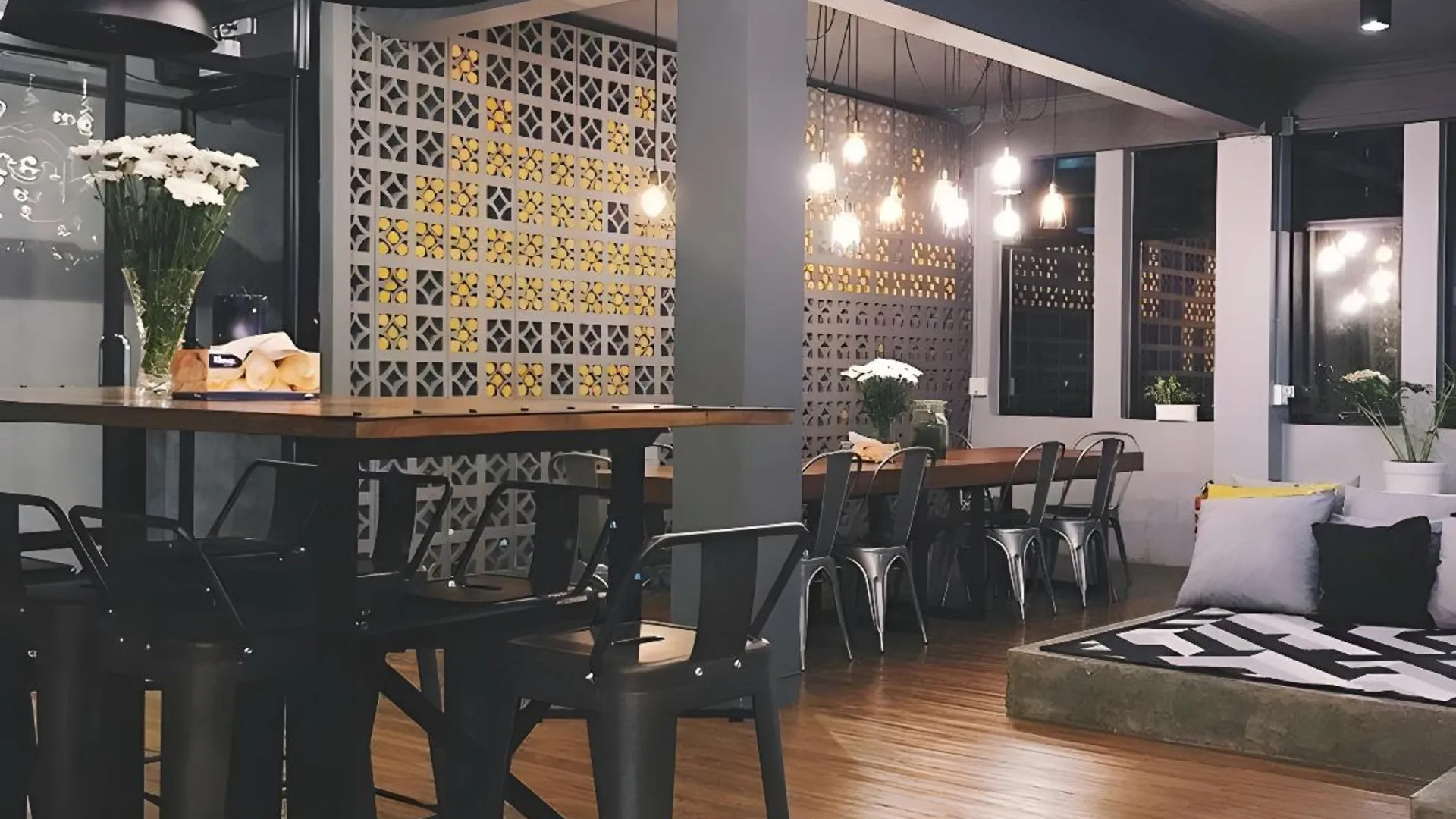 방콕 실롬 스페이스 호스텔 2성급 호텔 객실