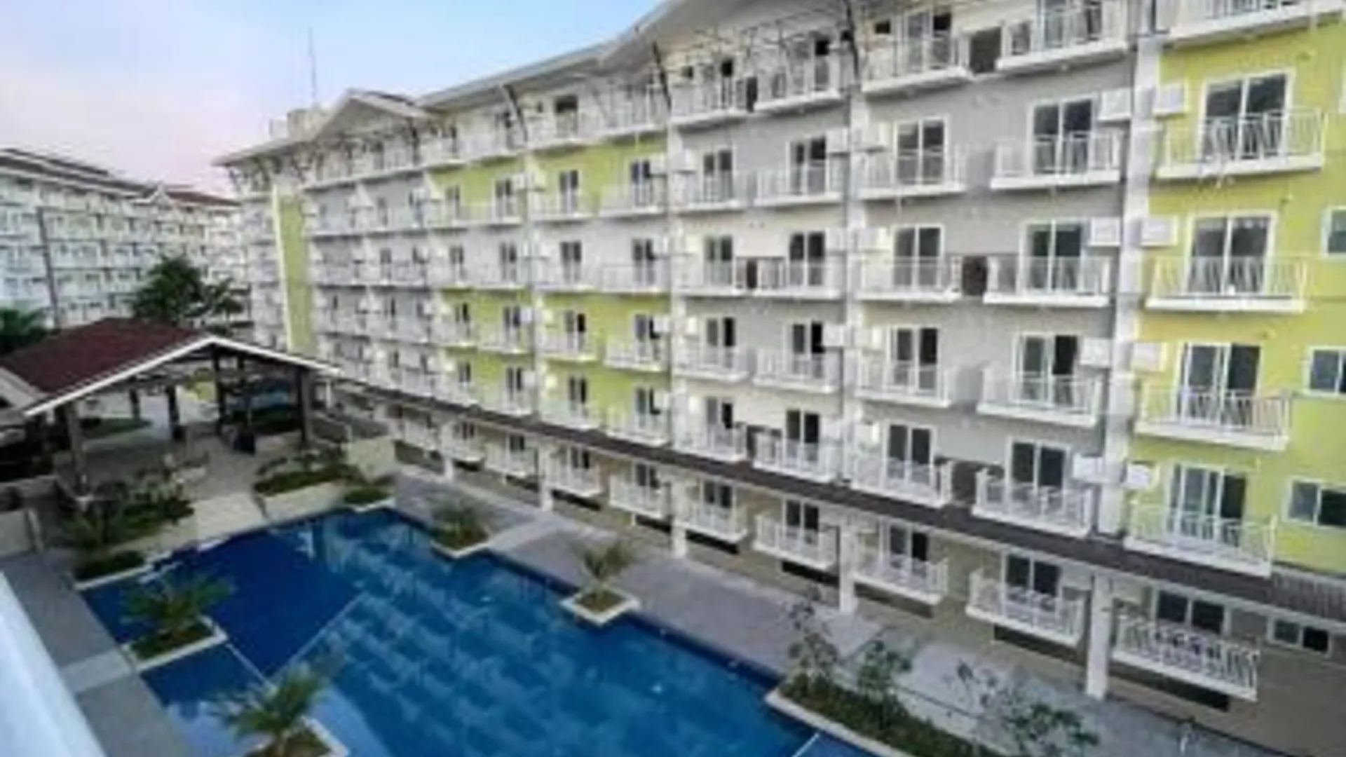 세부 Cozy Staycation Near Cebu Airport with Pool & Gym , Free Wifi 3성급 호텔 로비