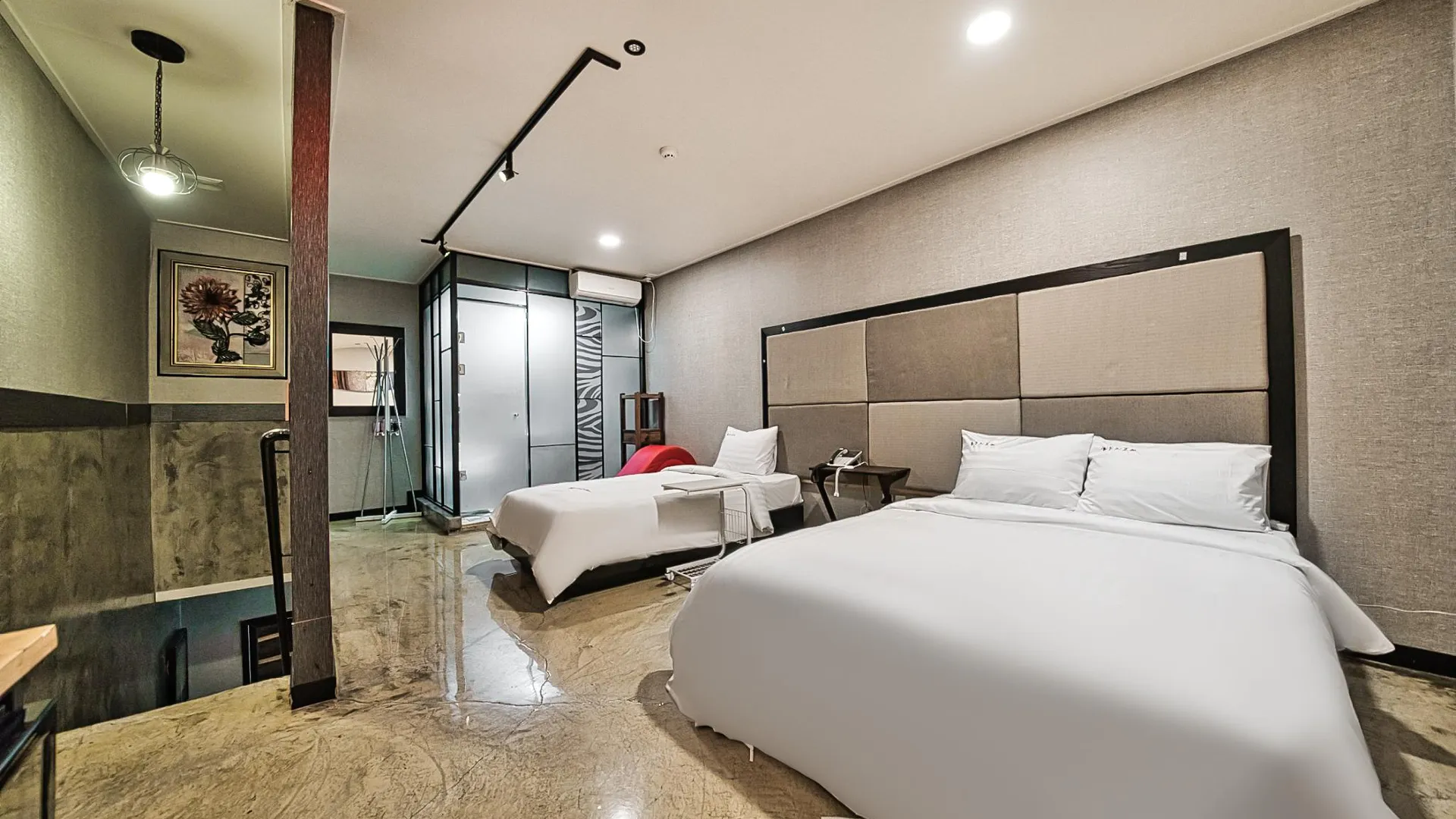 전주 전주 산정동 돈키호테 드라이브인 호텔 객실