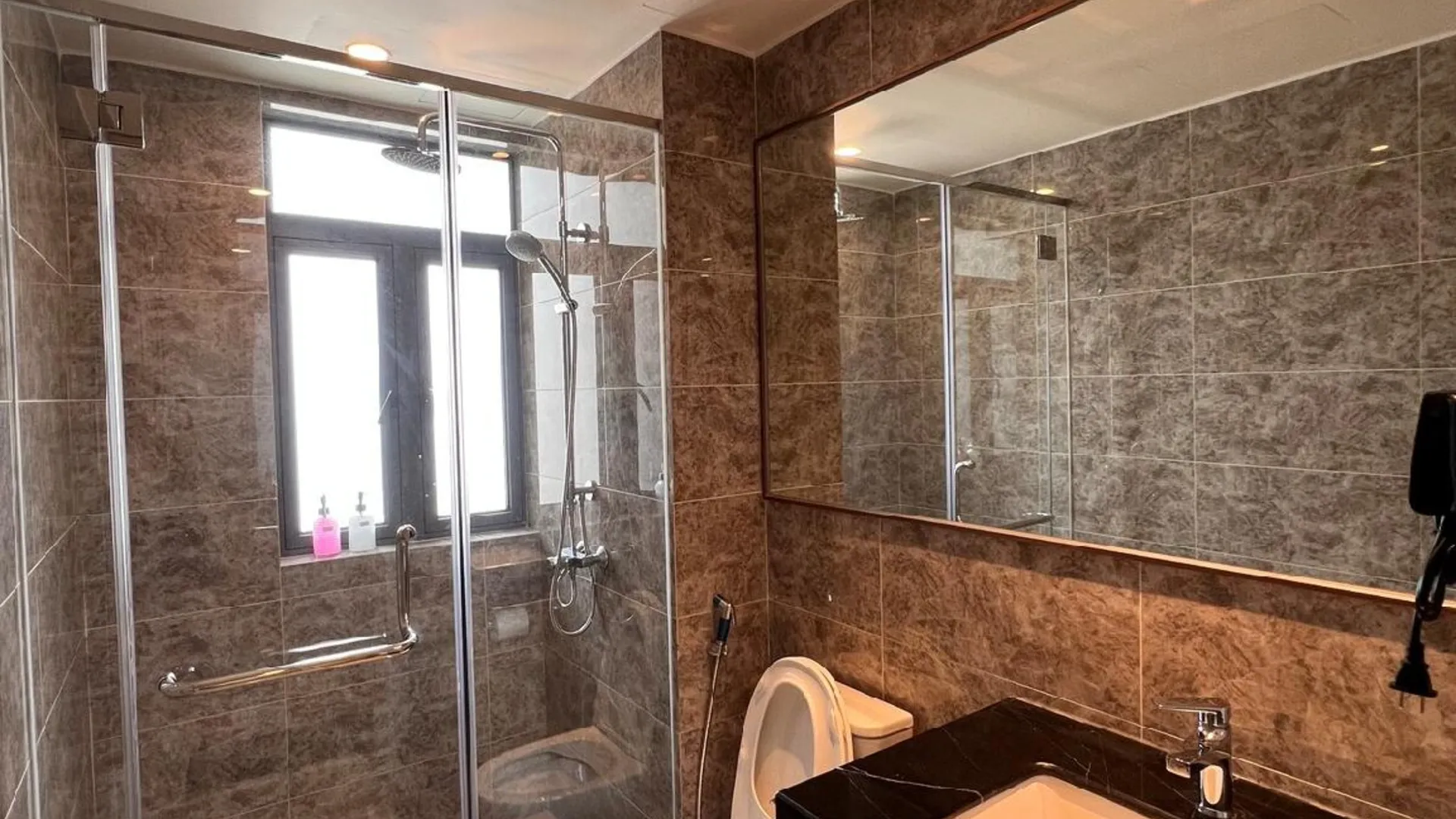 조호바루 / 조호르바루 조호바루의 프라이빗 하우스 (50m², 침실 1개, 프라이빗 욕실 1개) 4성급 싱글룸 레스토랑