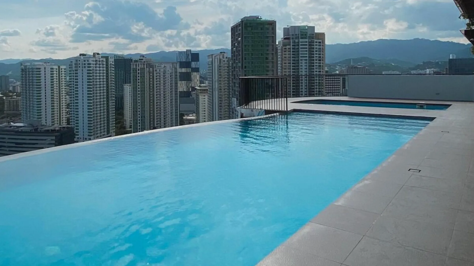 세부 IT 파크의 프라이빗 하우스 (m², 침실 1개, 프라이빗 욕실 1개) 2성급 싱글룸 로비