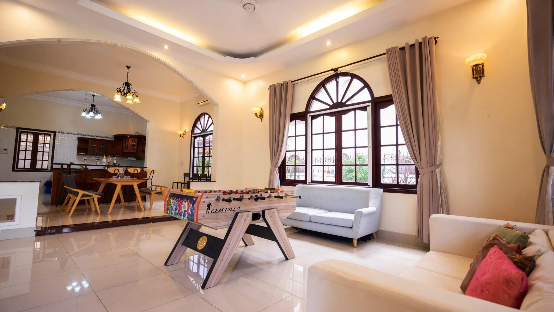 호치민 빈탄의 빌라 (800m², 침실 5개, 프라이빗 욕실 6개) 4성급 싱글룸 전망