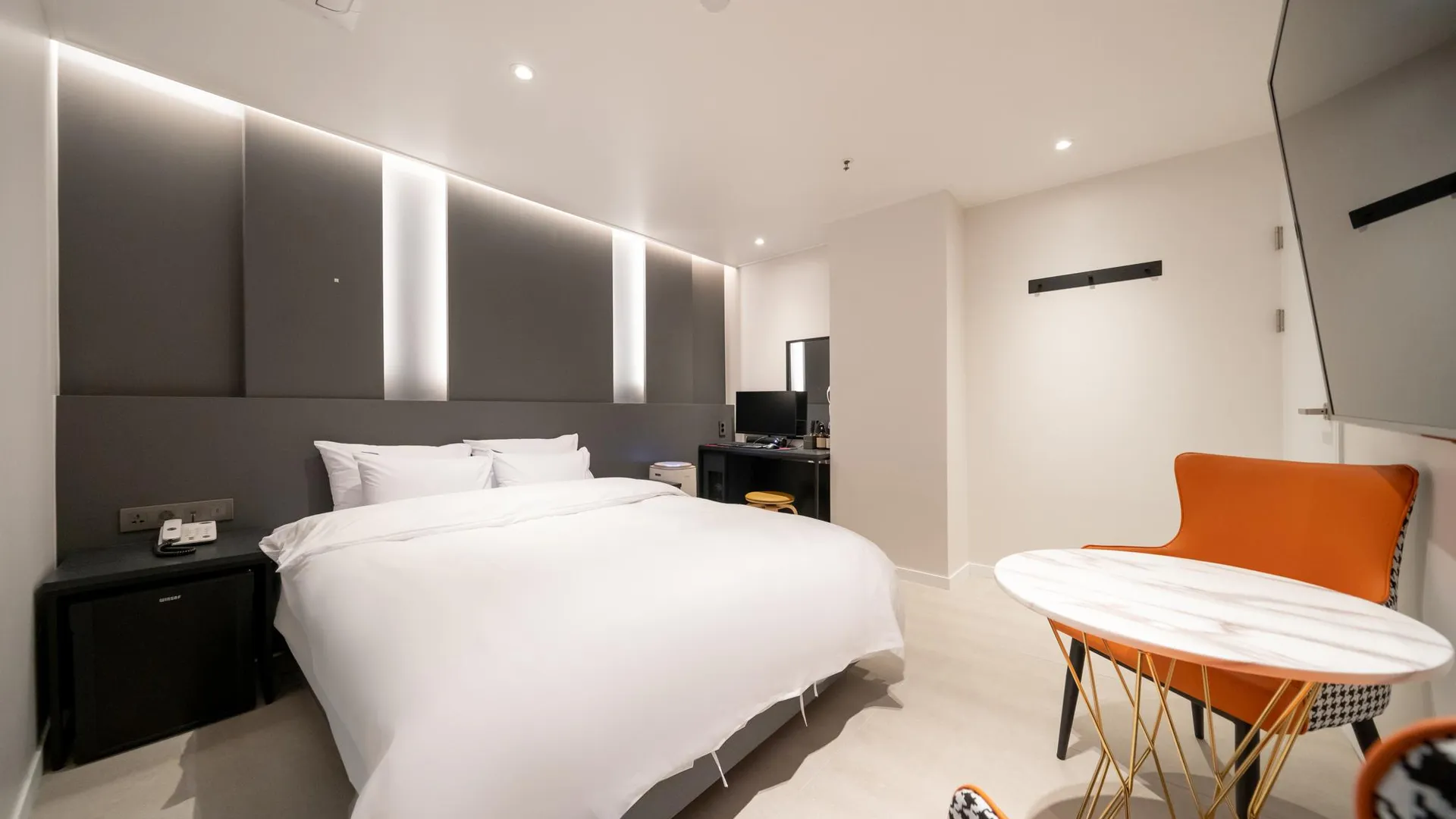 서울 신촌 나랑 1성급 호텔 스위트룸