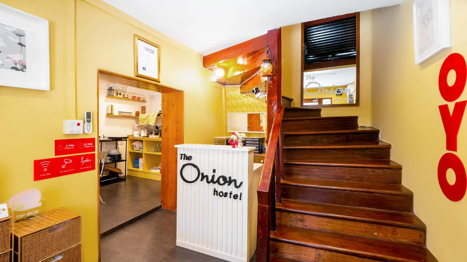 방콕 오요 895 어니언 호스텔 2성급 호텔 외관