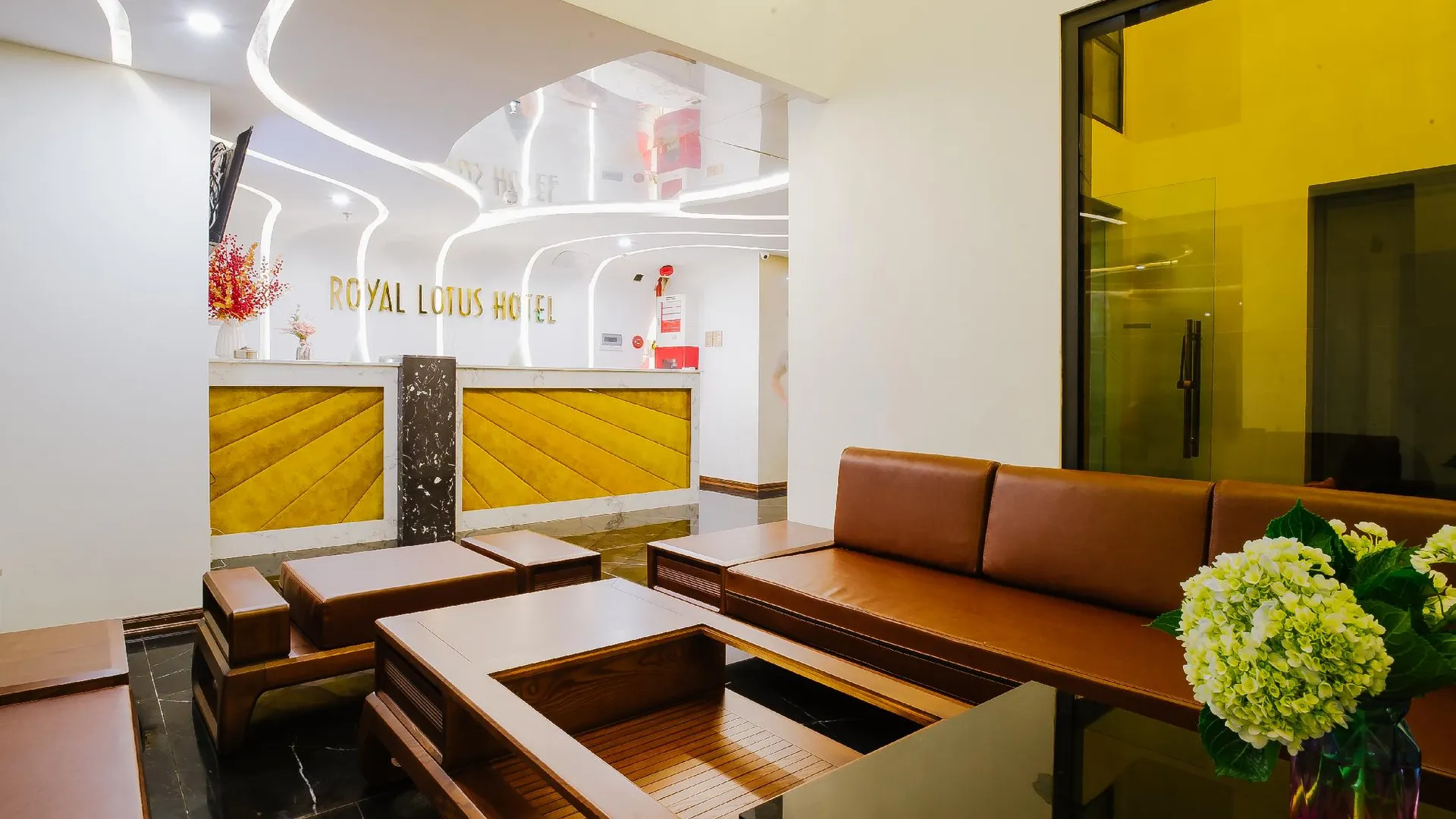 하노이 로얄 로터스 호텔 3성급 호텔 외관