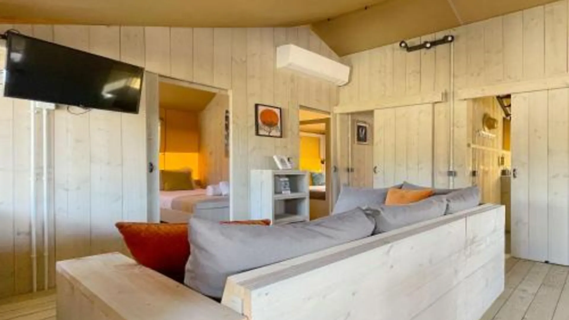 잠부예이라 도 마르 Kuanza Farmhouse and Lodge 5성급 게스트하우스 레스토랑