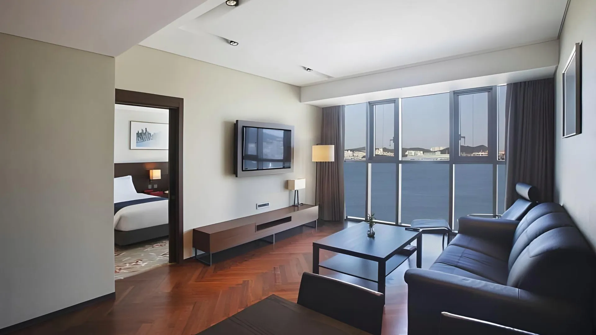 부산 아스티호텔 부산역 4성급 호텔 스위트룸