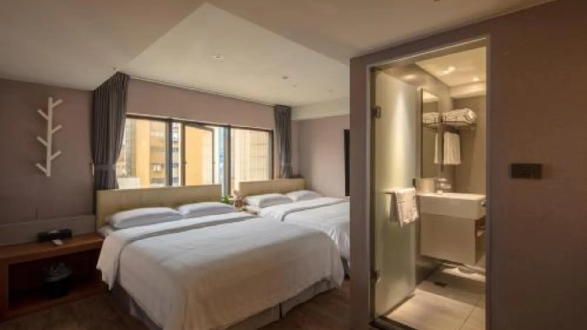 타이베이 유어트립 호텔 3성급 호텔 스위트룸