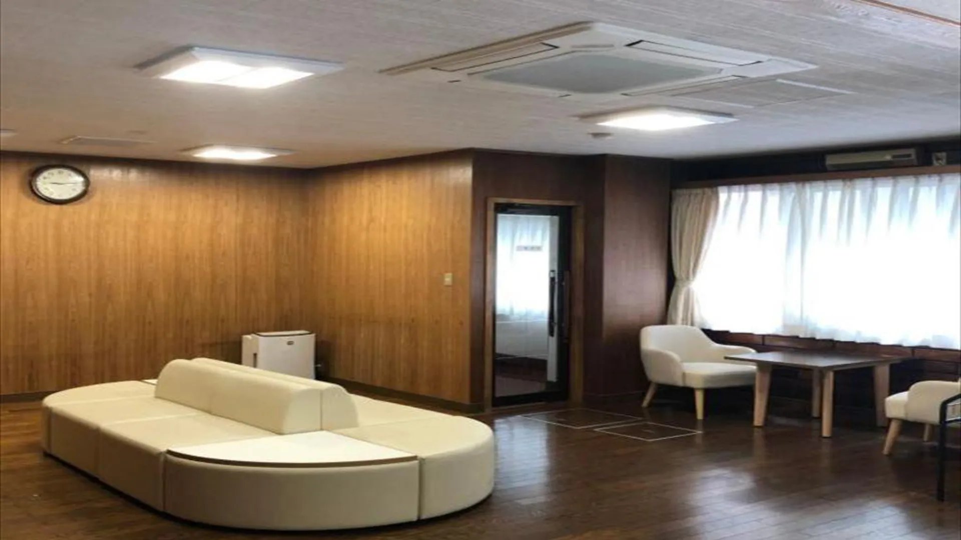 오사카 비즈니스 호텔 어반티 니시쿠조 3성급 호텔 외관