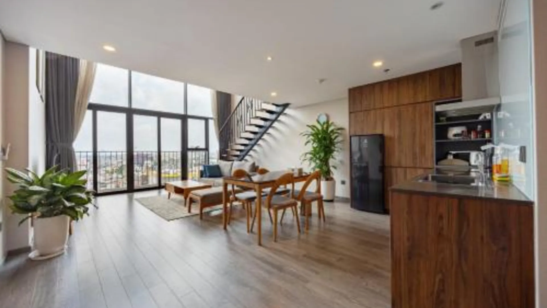 하노이 펜트스튜디오 웨스트레이크 - 킴 아파트먼트 앤 홈스테이즈 4성급 게스트하우스 수영장