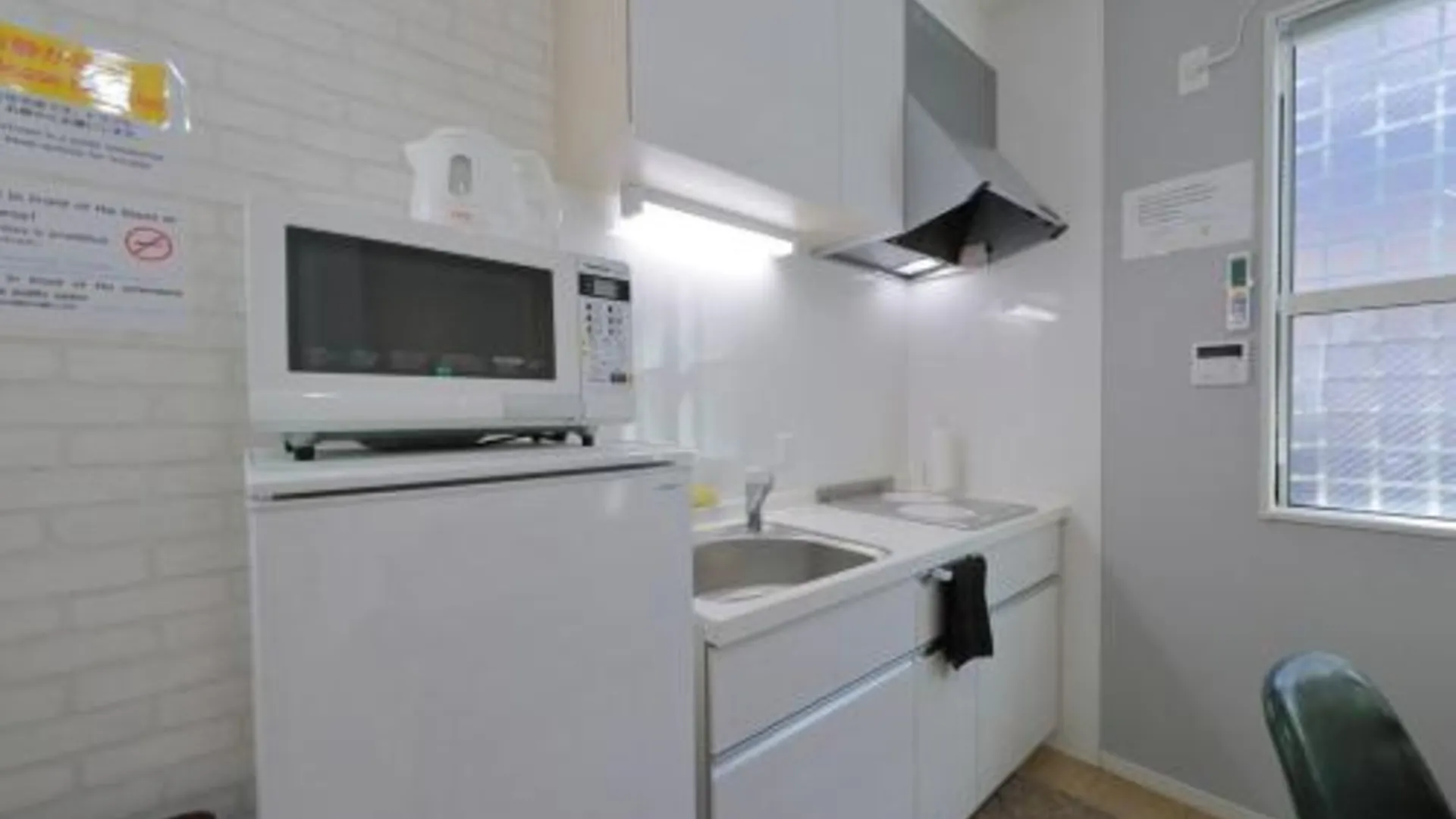 오사카 新築 一軒家貸切 関西国際空港から直通 難波 梅田直通 好立地 2성급 싱글룸 레스토랑