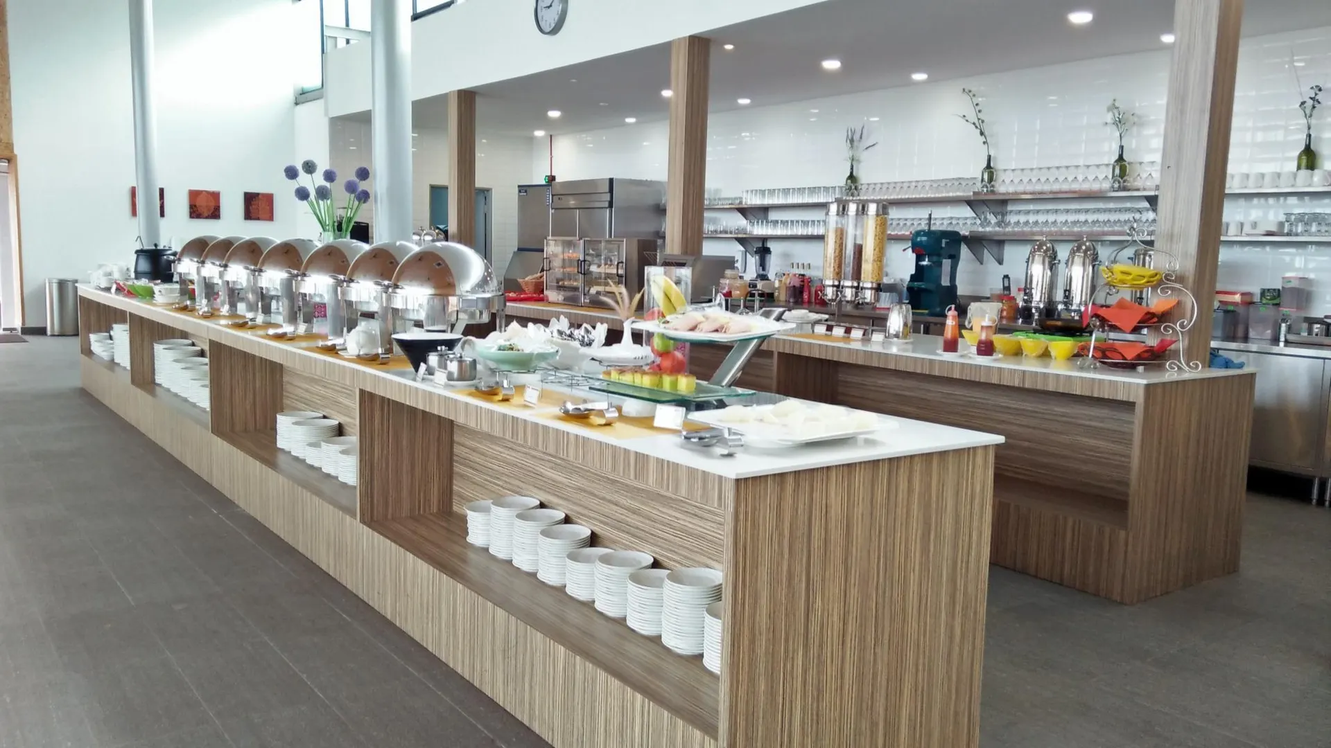 펭거랑 레이크뷰 테라스 리조트 픙게랑 3성급 호텔 로비