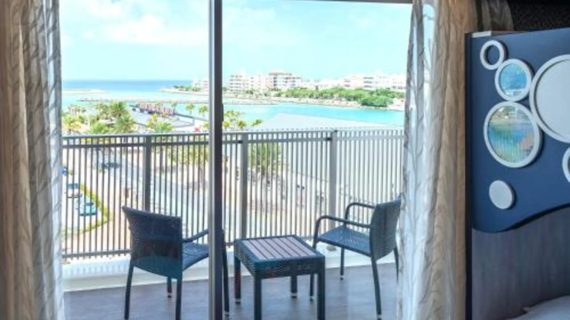 오키나와 본섬 라 젠트 호텔 오키나와 차탄 3성급 호텔 외관