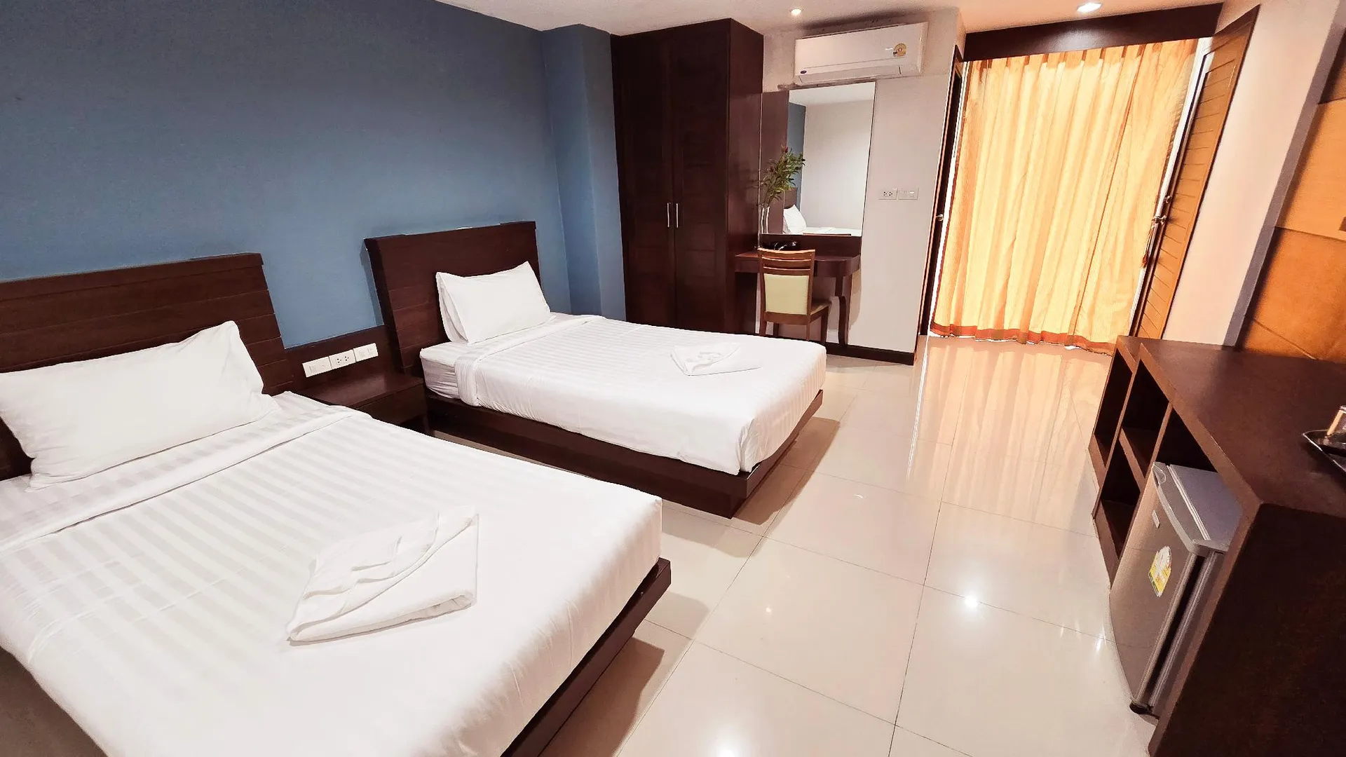 푸켓 더 하우스 파통 3성급 호텔 스위트룸