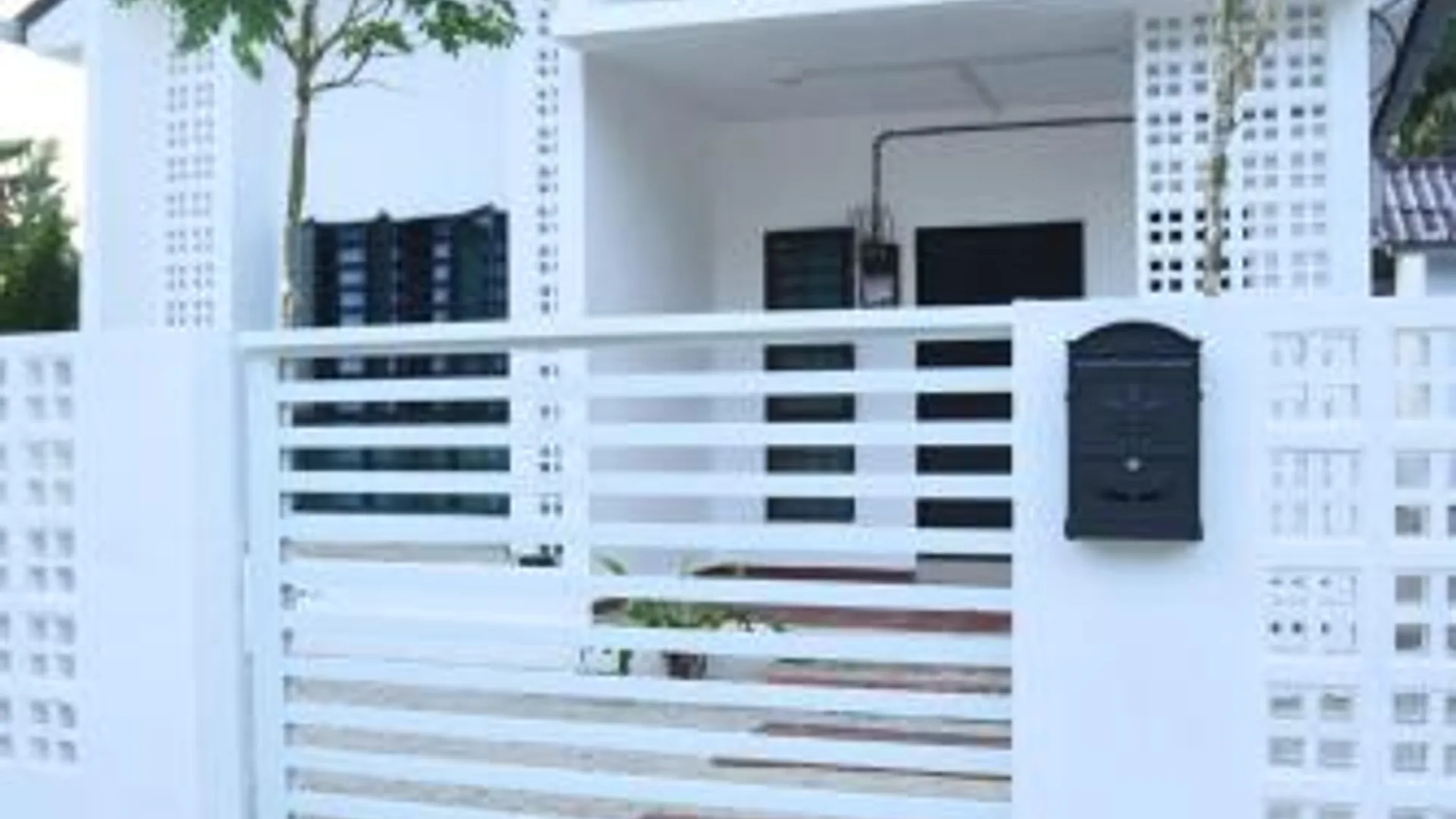 부킷 감비르 무아르 시티 센터의 프라이빗 하우스 (68m², 침실 3개, 프라이빗 욕실 2개) 4성급 게스트하우스 객실