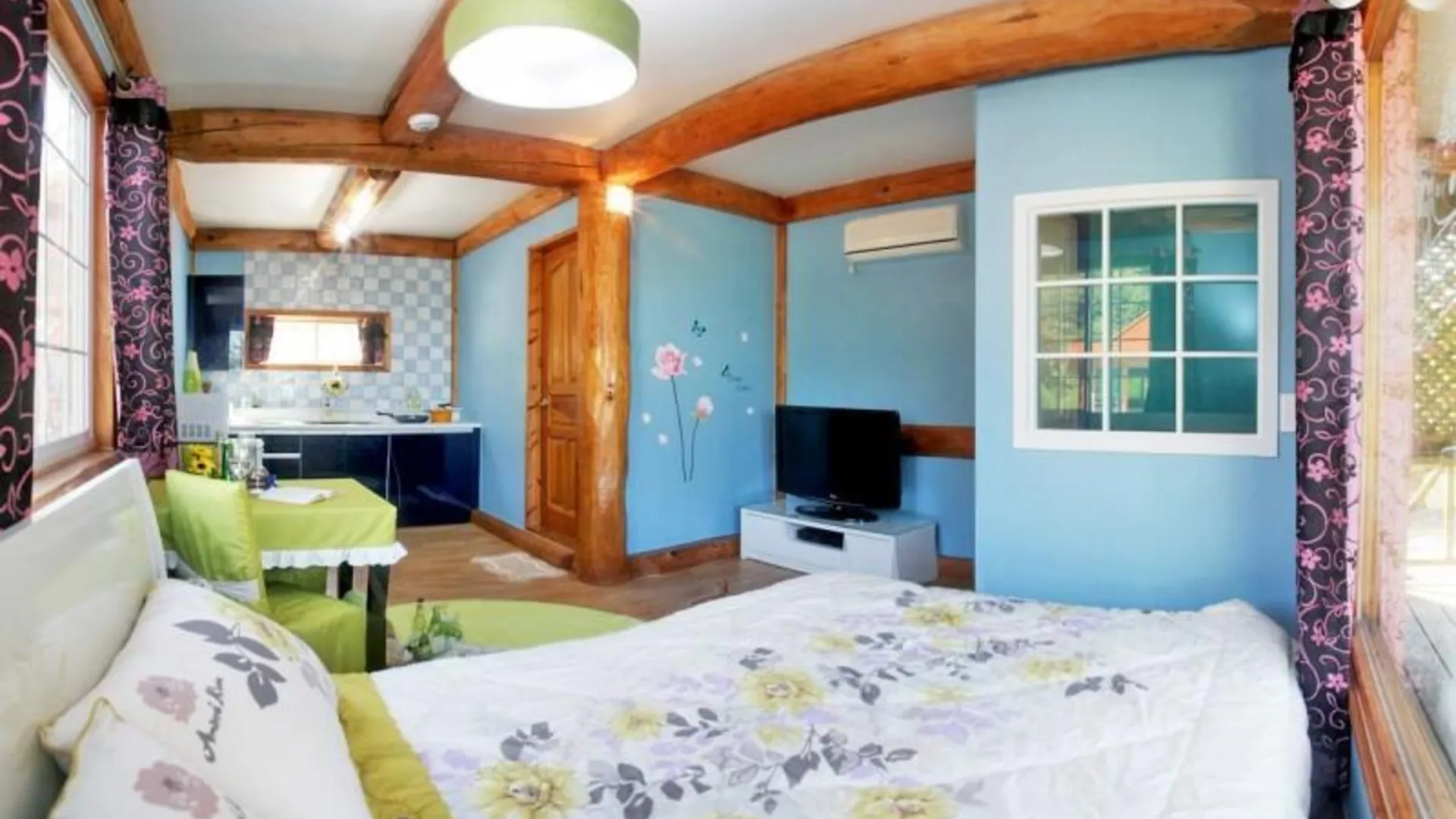 양양 양양 우드힐펜션 1성급 게스트하우스 스위트룸