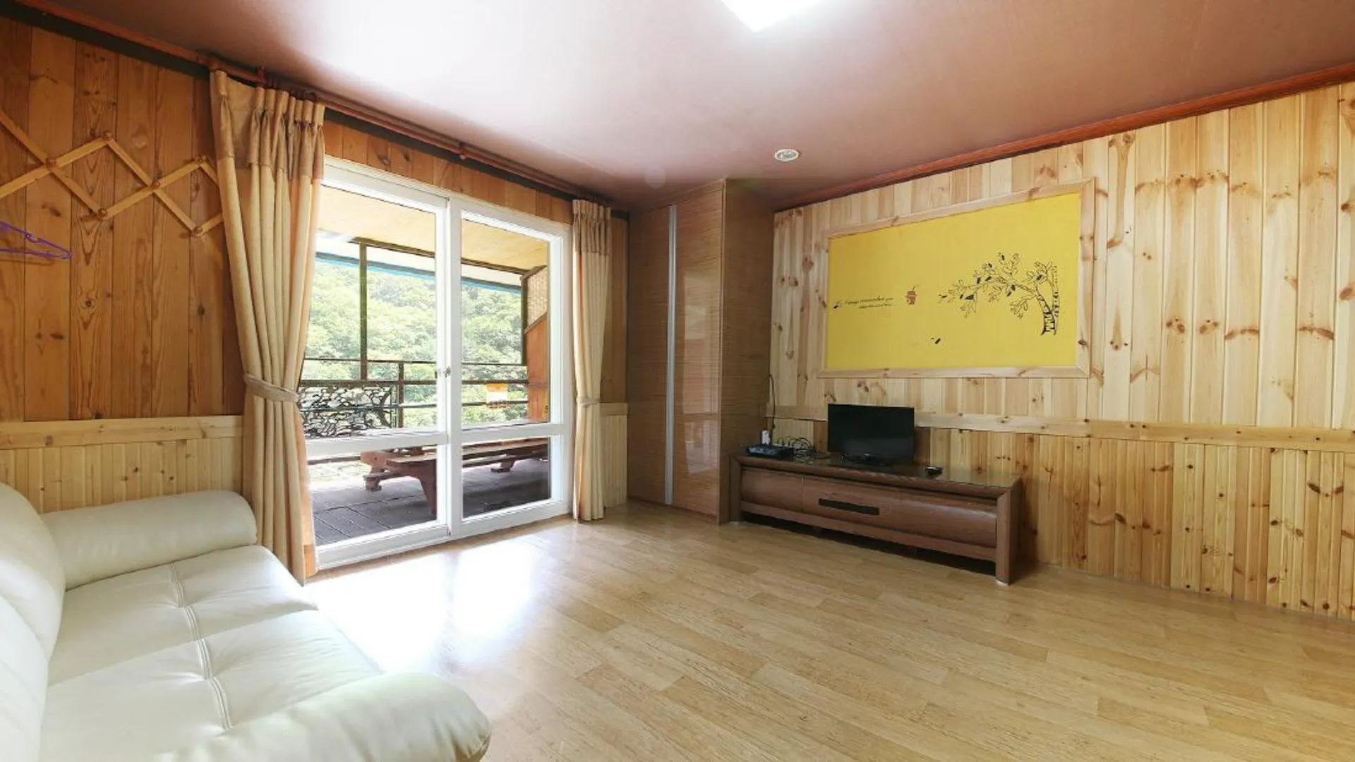 괴산 괴산 샛고랑펜션 2성급 게스트하우스 스위트룸