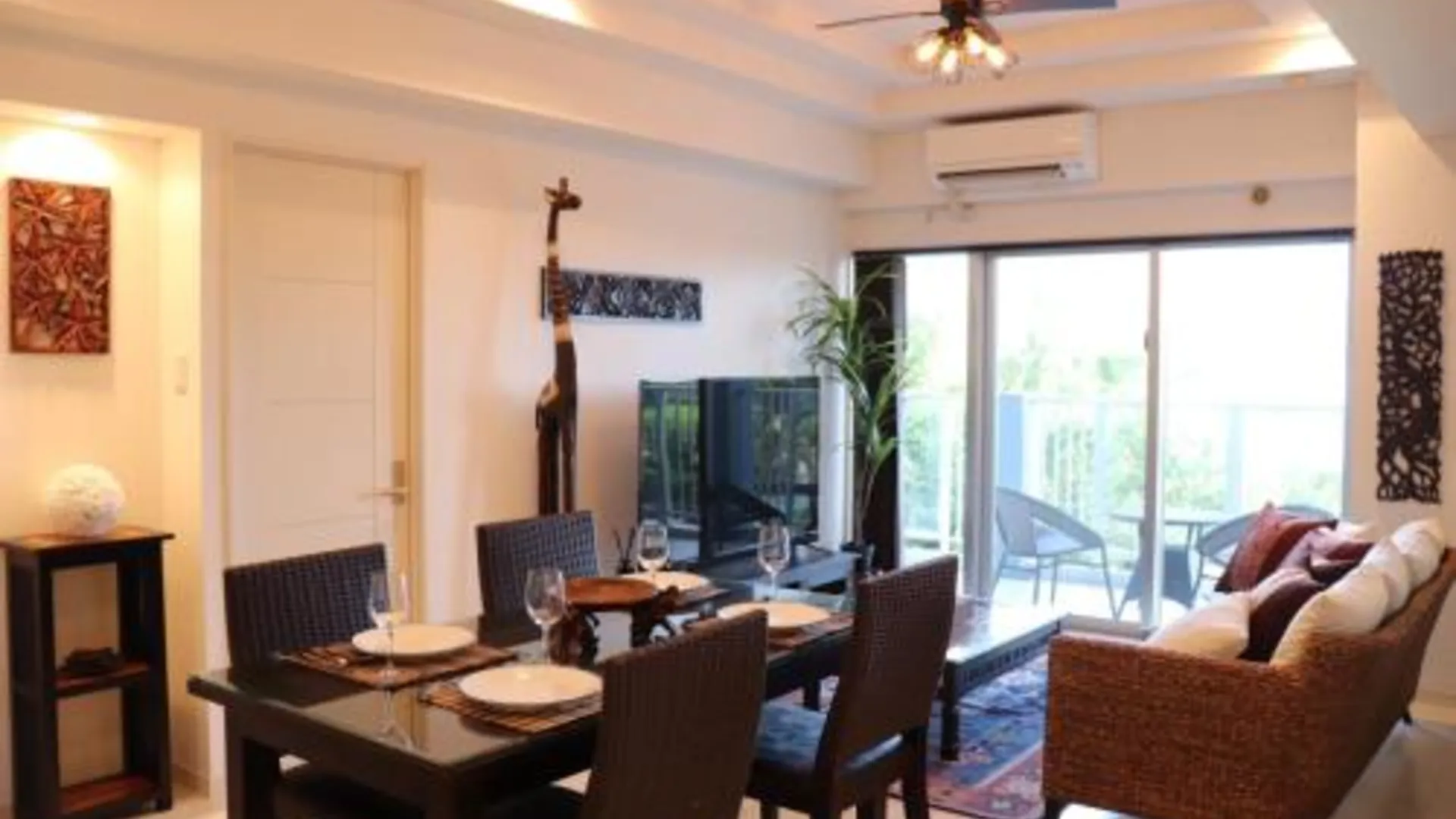 오키나와 본섬 Ocean Front YAMAKAWA 4성급 게스트하우스 외관