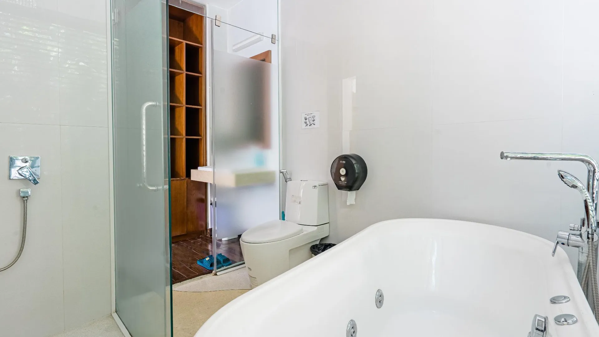 다낭 푸옥미의 빌라 (270m², 침실 6개, 프라이빗 욕실 8개) 5성급 싱글룸 부대시설