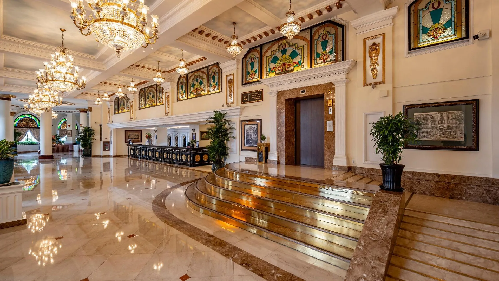 호치민 호텔 마제스틱 사이공 5성급 호텔 스위트룸