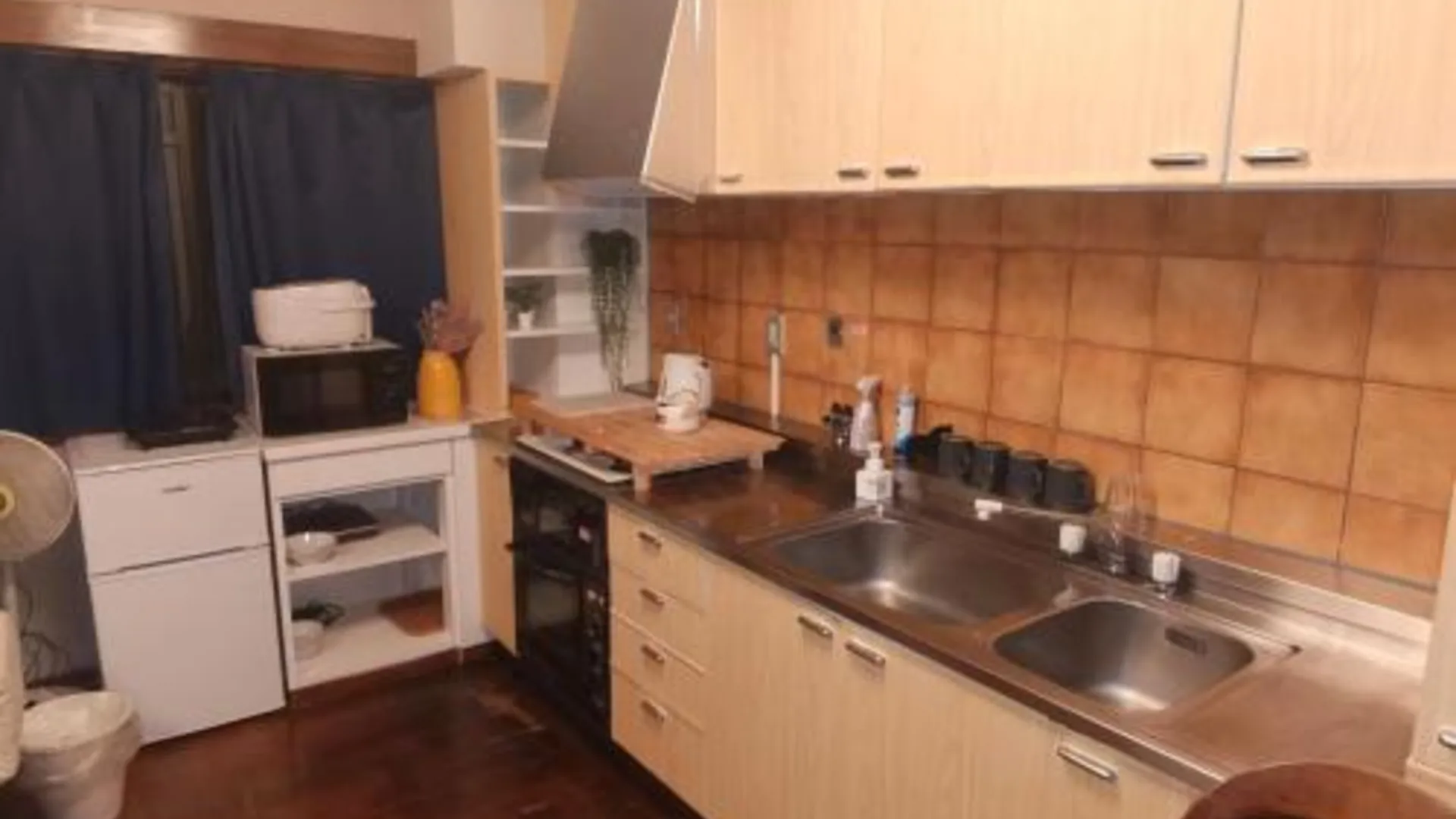 오사카 天満橋 Guest House#有电梯 #步行大阪城 #赏樱花必打卡点 #直达梅田 京都 #免费wifi 3성급 호텔 객실